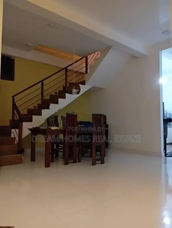 Modern 4-Bedroom House for Sale – Athurugiriya