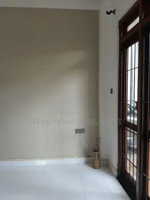 Modern 4-Bedroom House for Sale – Athurugiriya
