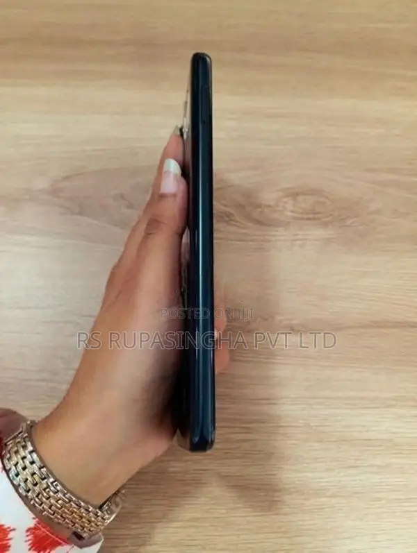 Huawei Nova Y70 4GB/128GB (Used)