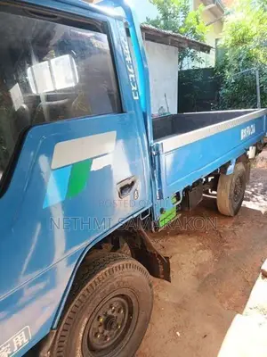 Mitsubishi Canter 1987