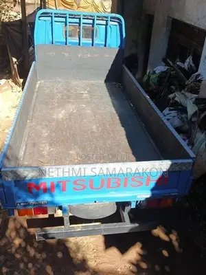 Mitsubishi Canter 1987