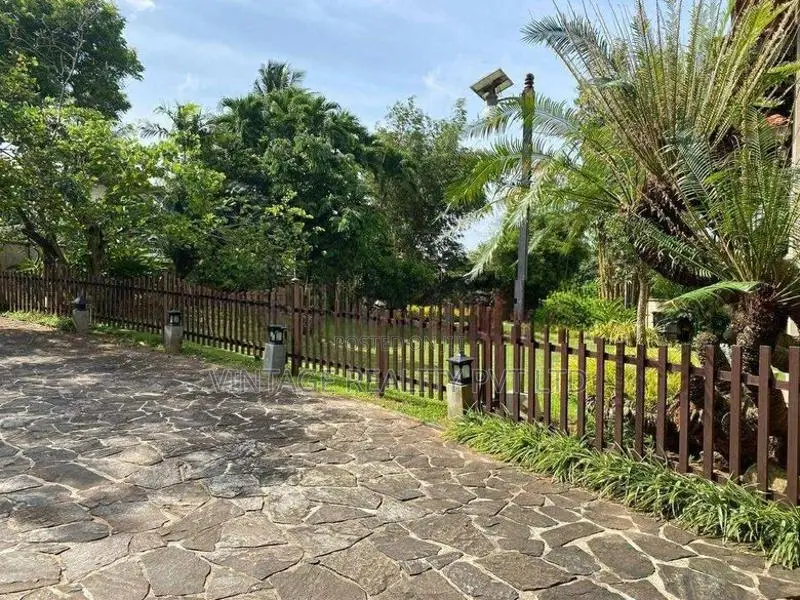 23 Perches Land For Sale in Colombo 4