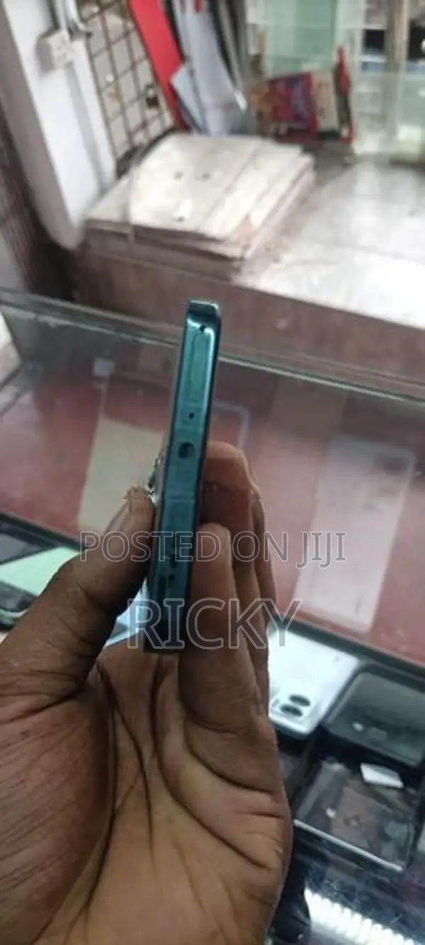 Oppo F27 5G 16GB 128GB (Used)