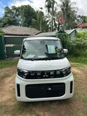 Mitsubishi eK Space Hybrid 2025