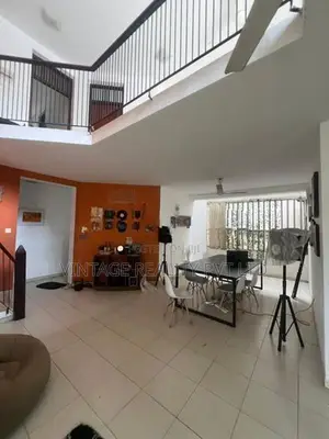 2 Houses With Villa For Sale in Kirula Road Colombo 5
