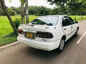 Nissan Sunny 1997