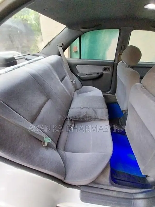 Nissan Sunny 1997
