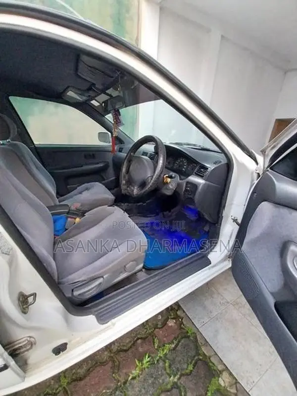 Nissan Sunny 1997