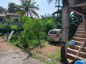 Commercial Building for Sale Suwarapola