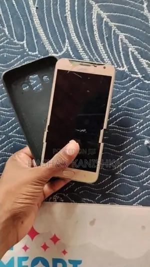 Samsung Galaxy J7 (Used)