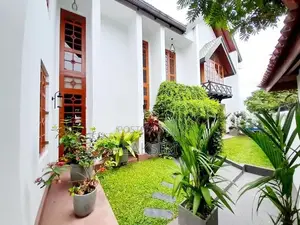 Luxury Modern House Rent Nawala Koswaththa Office and Residence