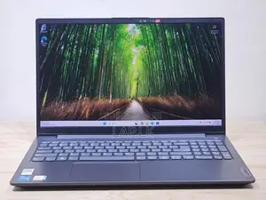 Lenovo V15 G3 IAP Core i5 1235U 12th GEN 15.6 FullHD 8GB RAM