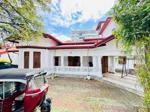 Brand New Luxury House for Sale in Nugegoda – 30 Perches