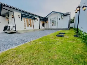 Luxury House For Sale in Kurunegala