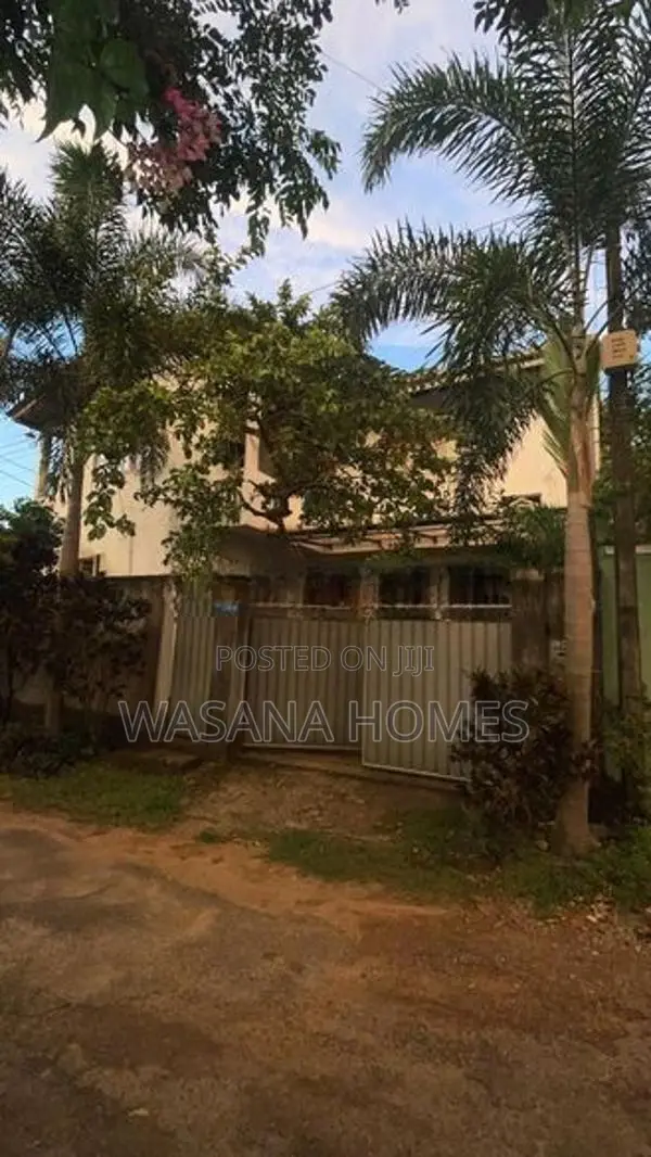 Valuable Two Story House for Sale Boralesgamuwa