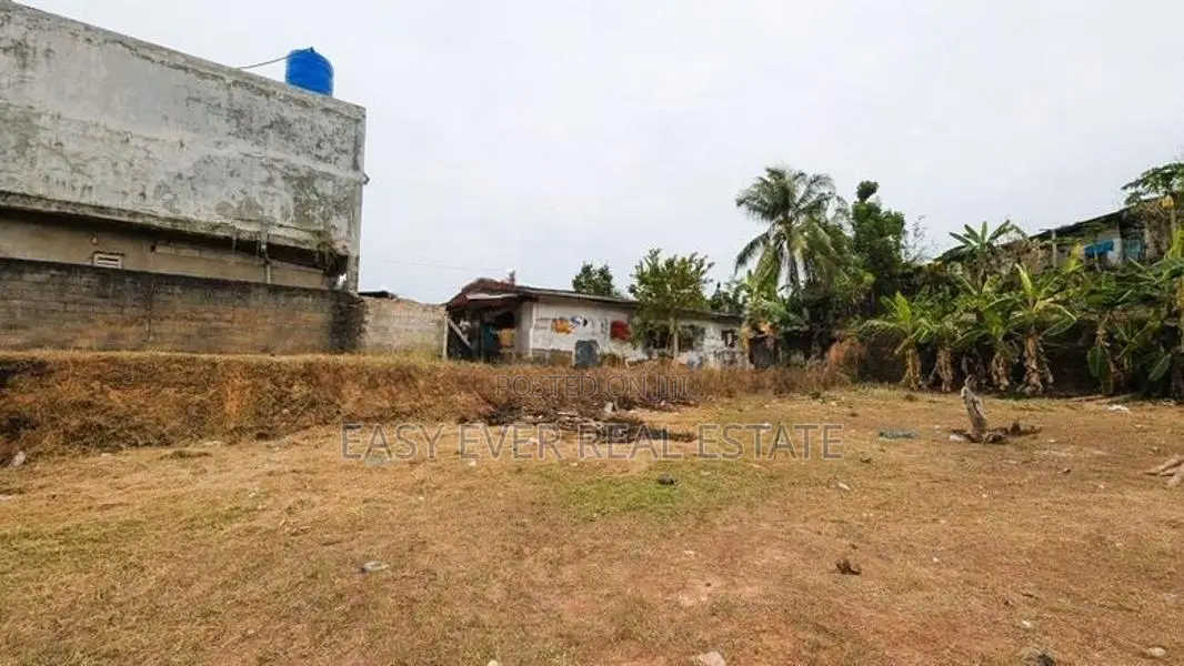 රාගම - වත්තල පාරට බිම් කොටස්