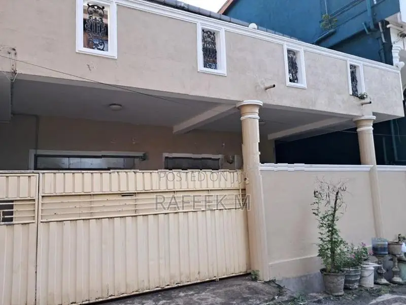 2 Story House for Sale in Nawala