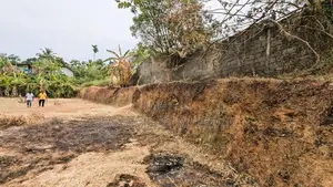 රාගම - වත්තල පාරට බිම් කොටස්