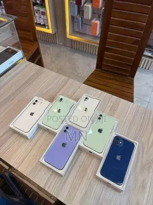 Apple iPhone 12 128GB (Used)