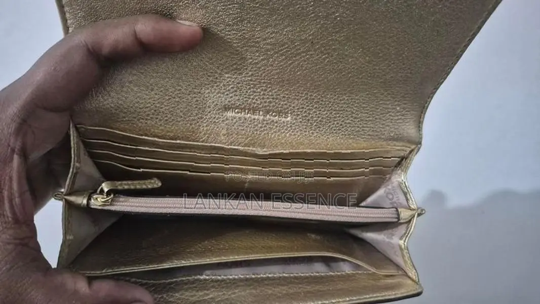Michael Kors Flip Wallet