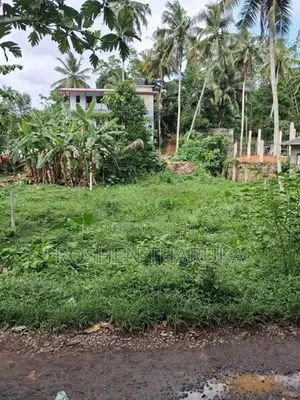 Land Sale in Walahanduwa