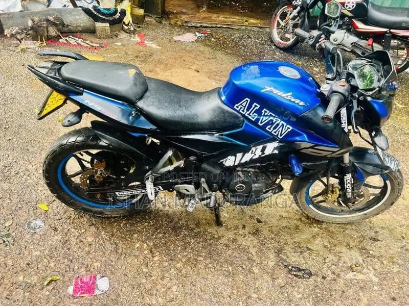 Bajaj Pulsar NS160 2018