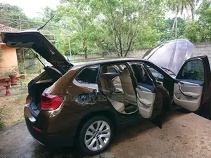 BMW X1 2011