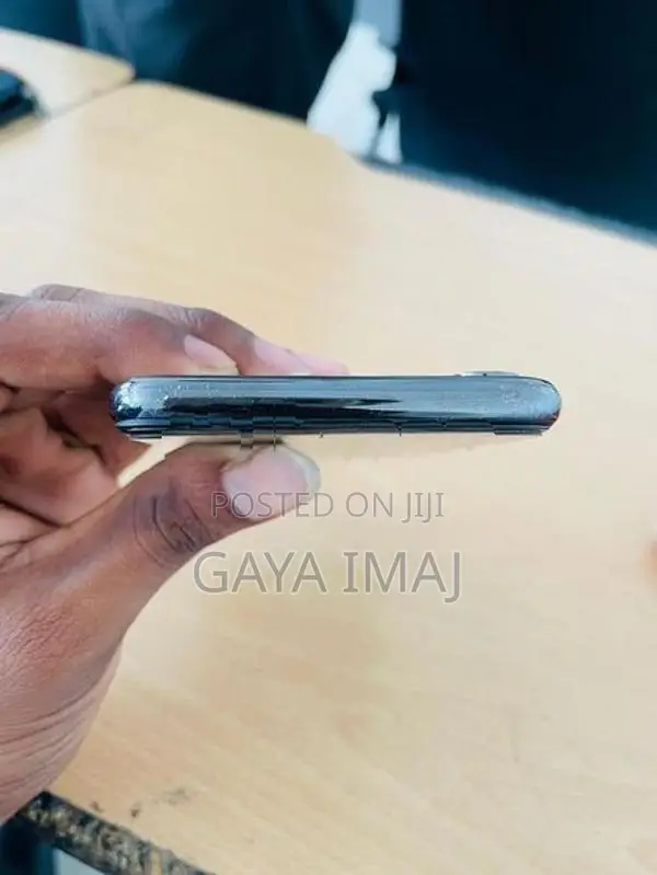 Apple iPhone X 64GB (Used)