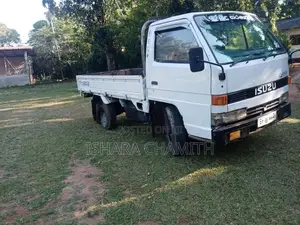 Isuzu 150 1981