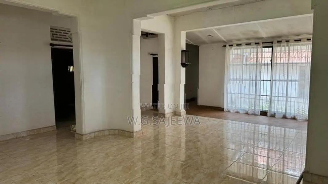 40 Perch Land with House Sale in Ja-Ela