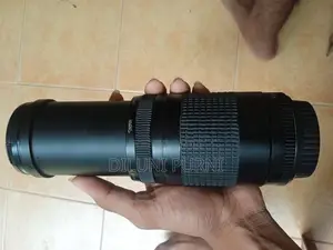 Canon 75-300 lense