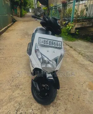 Honda Dio 2017