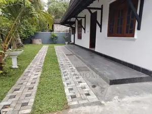 House for Sale Kahathuduwa