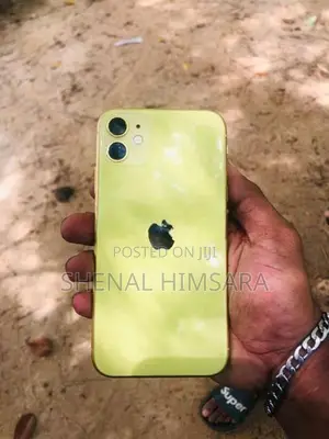 Apple iPhone 11 (Used)
