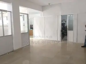 Commercial Office Building for Rent in Colombo 08