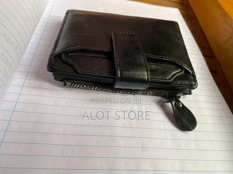 Wallet Leather Type Ziper