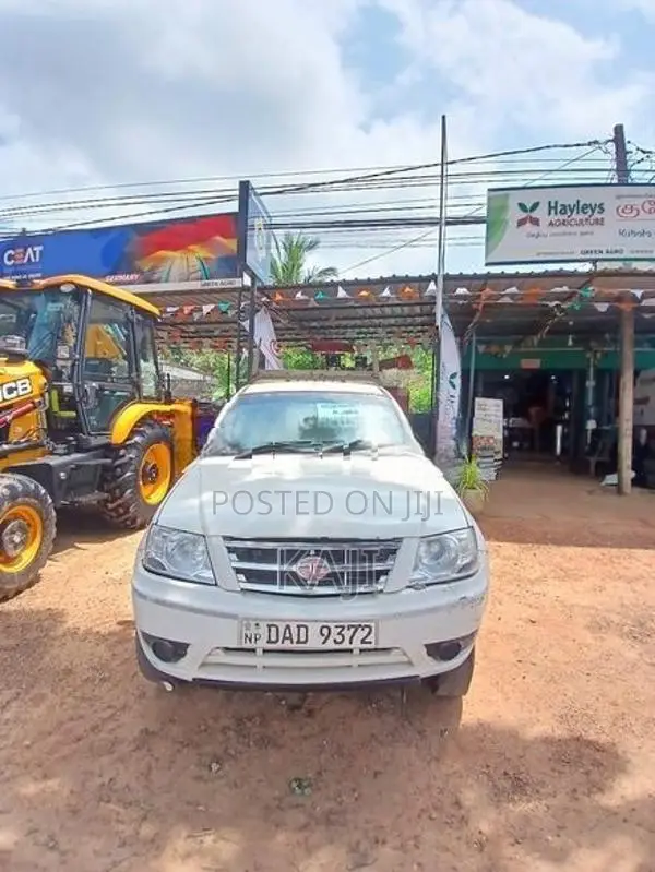 Tata Xenon 2016
