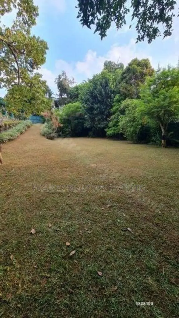 Prime Landscaped Land for Sale – Talawathugoda