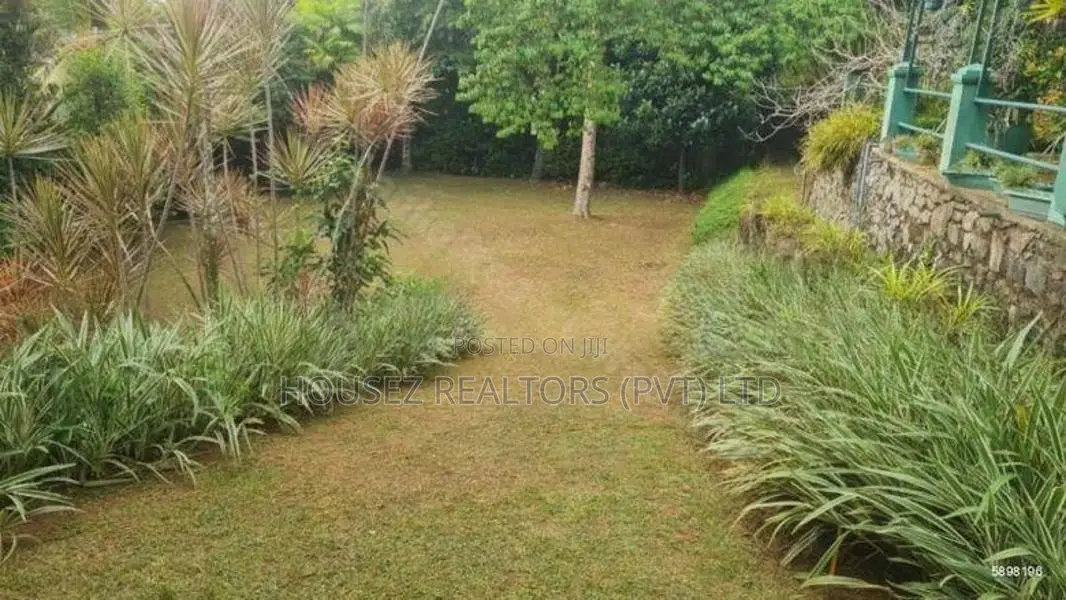 Prime Landscaped Land for Sale – Talawathugoda