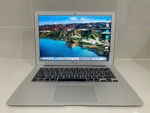Apple Macbook Air (2015)
