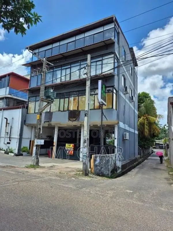Building For Rent in Kelaniya