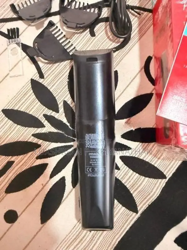 Bombay Shaving Company ProBeard Trimmer