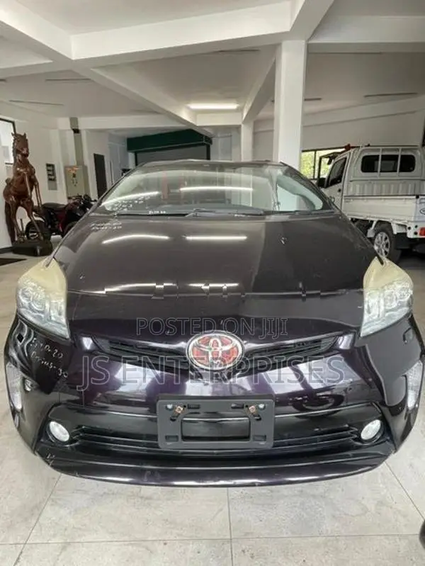 Toyota Prius 3rd Face Cut Complete – Japanese Import