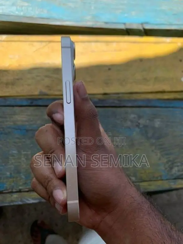 Apple iPhone 14 (Used)