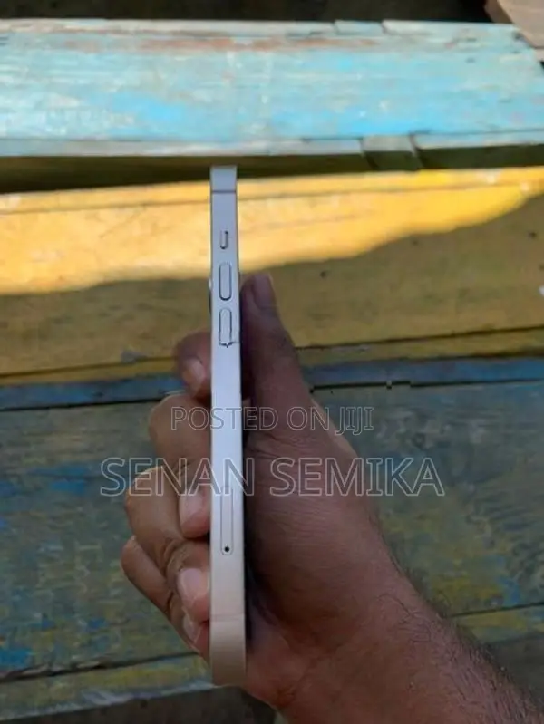 Apple iPhone 14 (Used)