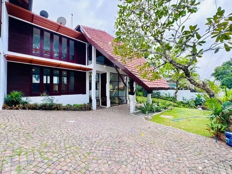 Luxury Fully Furnished Masterpiece Residence for Sale – Battaramulla