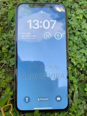 Apple iPhone X (Used)