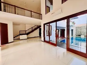 Luxury 3-Story Residence with Rooftop Bar & Pool – Kotte