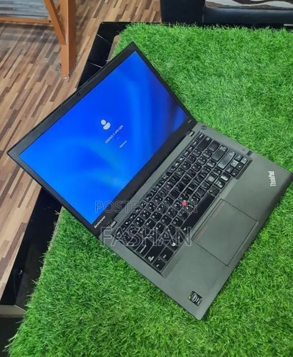 i7 4TH GENA 2.70GHZ 8GB RAM 256GB SSD