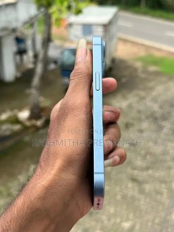 Apple iPhone 14 (Used)